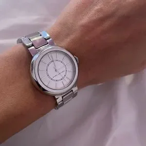 Marc Jacobs | Accessories | Marc Jacobs Courtney Silver  display picture 1